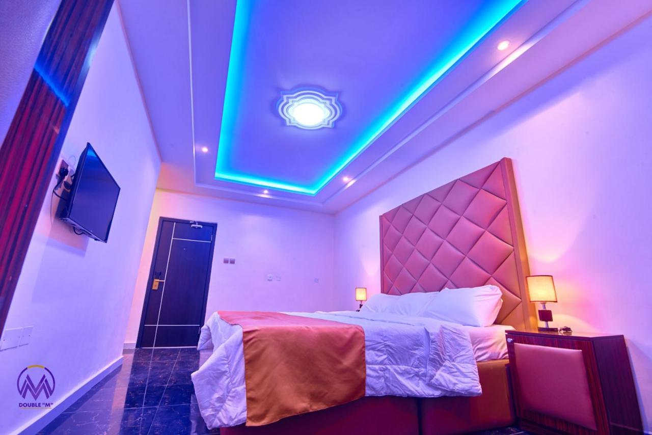 Double M Exquisite Suites And Lounge Lekki Ogombo Exterior foto
