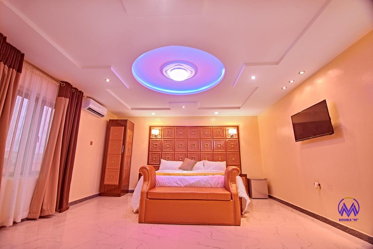 Double M Exquisite Suites And Lounge Lekki Ogombo Exterior foto